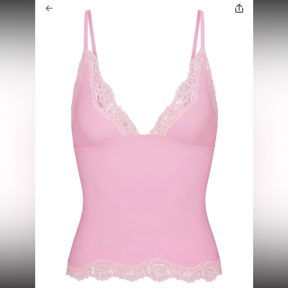 SKIMS Fits Everybody Lace Cami Bubblegum